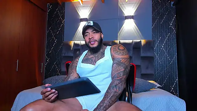 muscle man16 online show from January 24, 2025, 1:03 am