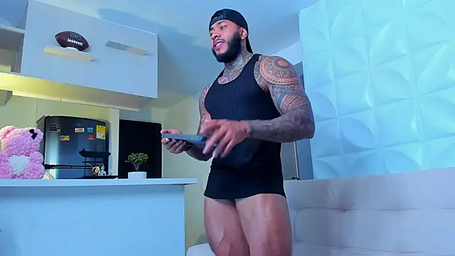 muscle man16 online show from February 14, 2025, 11:31 pm