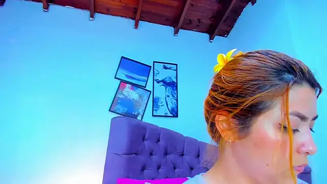 Snapshot of Gretta_Queen chatting on September 29, 2025, 7:08 pm Gretta Queen online show from September 29, 2025, 7:08 pm