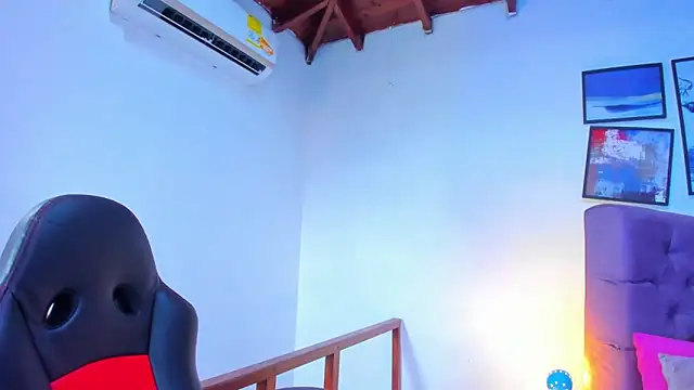 Gretta Queen online show from November 10, 2025, 5:23 pm