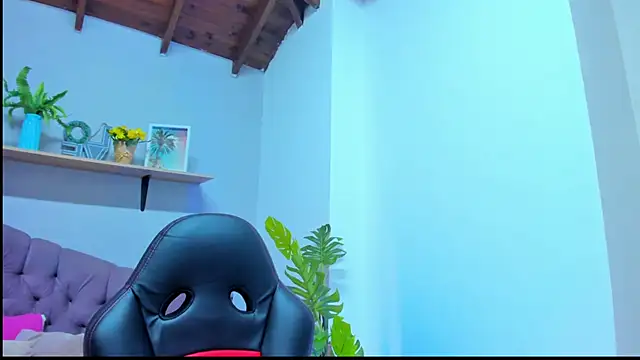 Gretta Queen online show from March 18, 2026, 6:22 pm