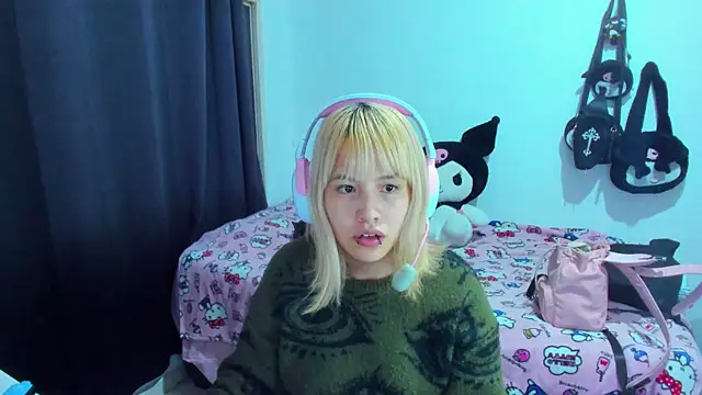 Snapshot of Akane-Mou chatting on November 21, 2025, 3:38 am Akane-Mou online show from November 21, 2025, 3:38 am