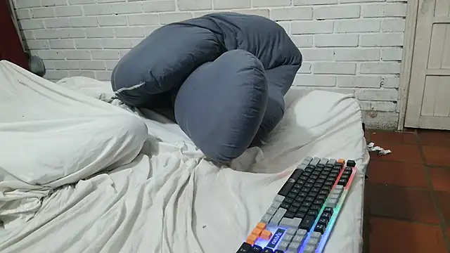 valeriaswang Lucas online show from October 10, 2025, 8:46 am