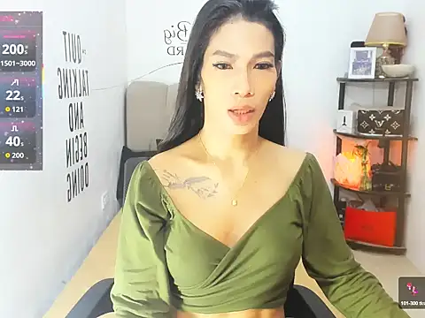 Trixie Mattel21 online show from March 2, 2026, 12:46 am