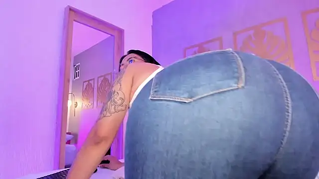 majo rose online show from December 3, 2025, 7:34 pm