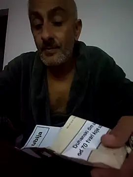 cuci45 online show from September 17, 2025, 7:04 pm