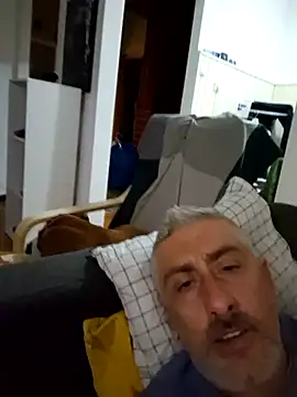 cuci45 online show from October 24, 2025, 9:33 pm