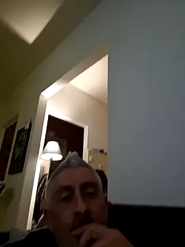 Snapshot of cuci45 chatting on February 15, 2026, 9:33 pm cuci45 online show from February 15, 2026, 9:33 pm