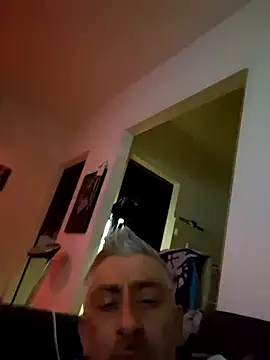 Snapshot of cuci45 chatting on March 14, 2026, 9:42 pm cuci45 online show from March 14, 2026, 9:42 pm