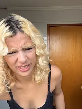 Snapshot of jujubinhahot chatting on March 16, 2026, 1:37 pm jujubinhahot online show from March 16, 2026, 1:37 pm