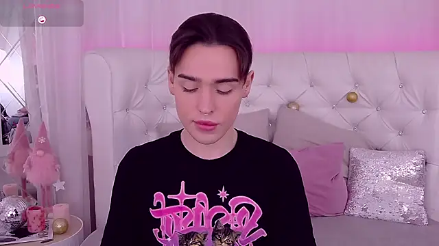 RobbyCharming online show from December 21, 2024, 6:55 pm