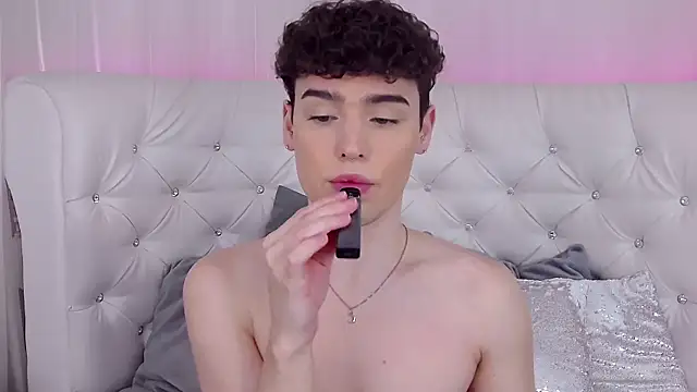 Snapshot of RobbyCharming chatting on October 18, 2025, 3:42 am RobbyCharming online show from October 18, 2025, 3:42 am