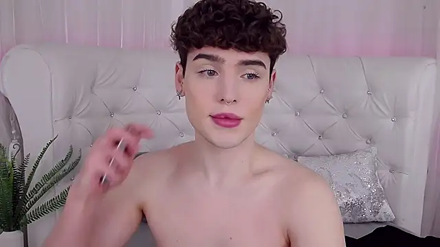 Snapshot of RobbyCharming chatting on February 6, 2026, 4:28 am RobbyCharming online show from February 6, 2026, 4:28 am