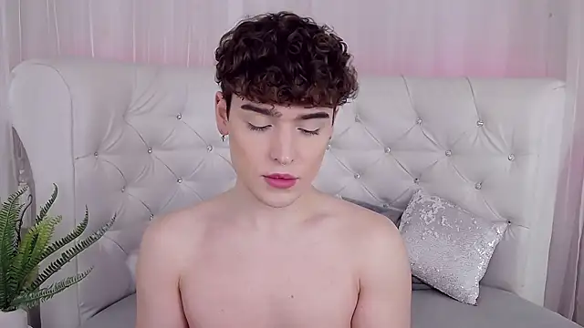 Snapshot of RobbyCharming chatting on February 12, 2026, 1:22 am RobbyCharming online show from February 12, 2026, 1:22 am