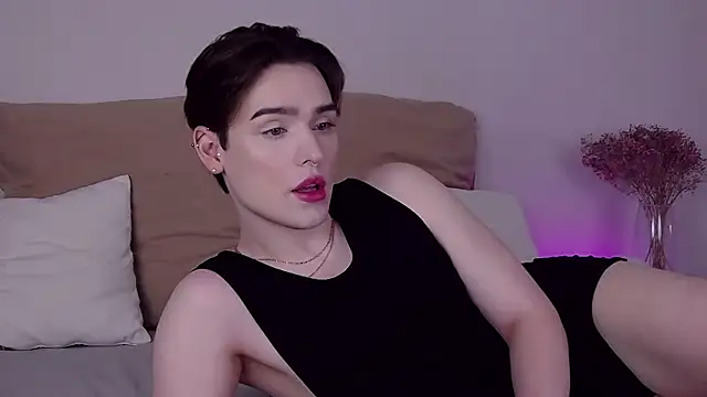 Snapshot of RobbyCharming chatting on June 6, 2026, 7:57 am RobbyCharming online show from June 6, 2026, 7:57 am