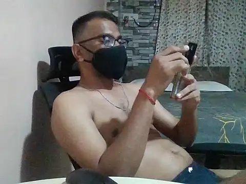 sexx4 online show from April 30, 2026, 8:57 pm