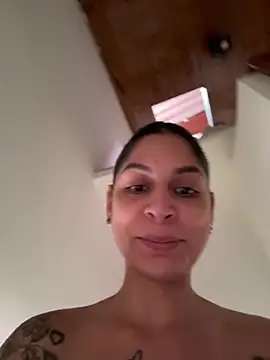 charlotte stevenss  online show from December 22, 2024, 7:52 pm