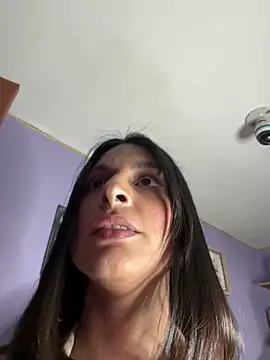 charlotte stevenss  online show from December 25, 2024, 1:10 am