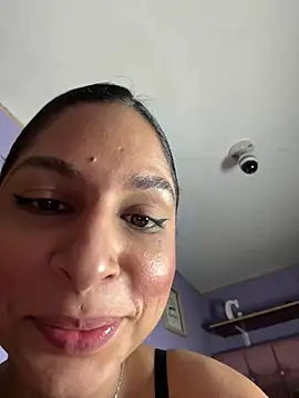 charlotte stevenss  online show from December 29, 2024, 4:51 pm