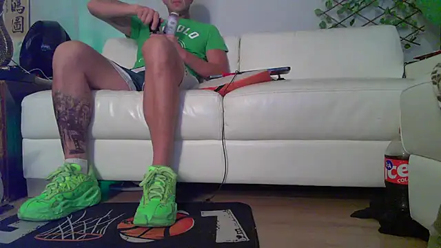 OSIRlS online show from March 19, 2026, 1:26 pm