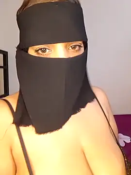 Snapshot of amerlov15 chatting on October 8, 2025, 11:19 am amerlov15 online show from October 8, 2025, 11:19 am