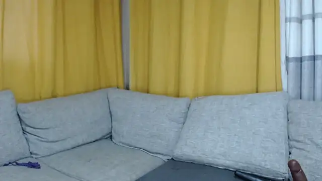 Snapshot of BELINDAXXXXX chatting on October 26, 2025, 3:51 pm BELINDAXXXXX online show from October 26, 2025, 3:51 pm