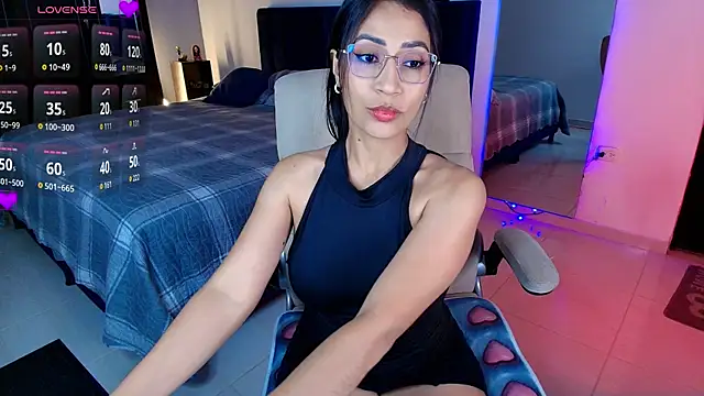 Snapshot of Megan_Chat chatting on November 10, 2025, 7:35 pm Megan Chat online show from November 10, 2025, 7:35 pm