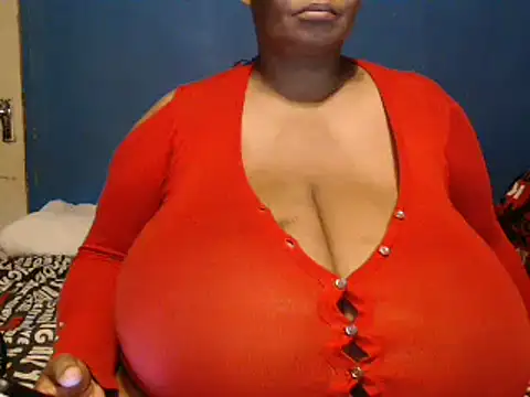 Snapshot of CUTEFIRMMELONSS chatting on December 5, 2024, 7:49 pm CUTEFIRMMELONSS online show from December 5, 2024, 7:49 pm