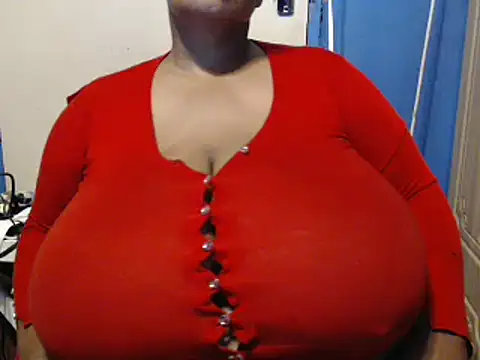 Snapshot of CUTEFIRMMELONSS chatting on December 12, 2024, 7:37 pm CUTEFIRMMELONSS online show from December 12, 2024, 7:37 pm