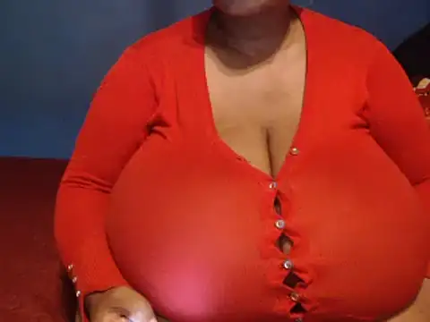 Snapshot of CUTEFIRMMELONSS chatting on January 28, 2025, 9:40 pm CUTEFIRMMELONSS online show from January 28, 2025, 9:40 pm