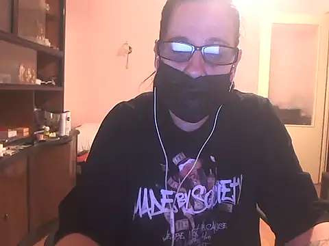 CarlaRaysa69 online show from January 12, 2026, 10:04 pm