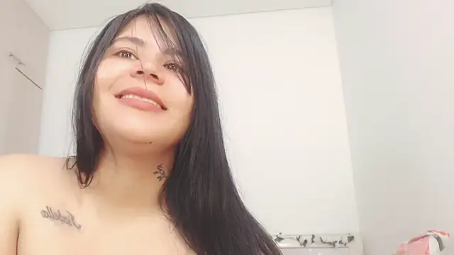 Youlittlepervertt  online show from January 15, 2025, 7:15 am