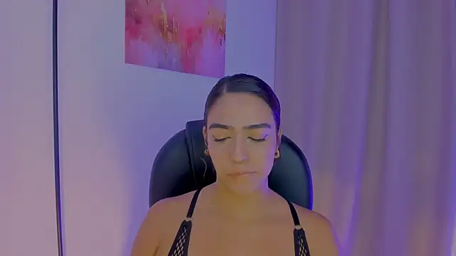 MariamRivera  online show from February 14, 2026, 3:36 am