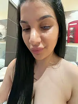 Samira30 online show from May 9, 2026, 7:52 pm