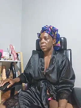 Shaniko89 online show from July 30, 2026, 7:51 am