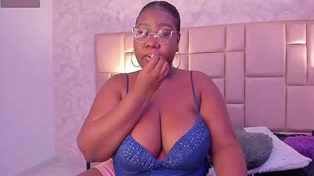 Darnellqueen online show from December 13, 2024, 10:19 am