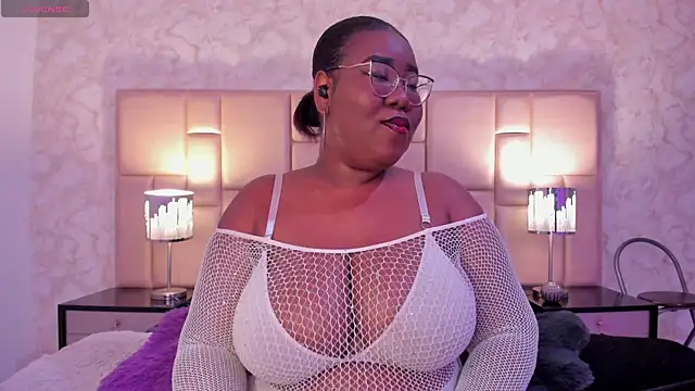 Darnellqueen online show from February 3, 2025, 4:04 am