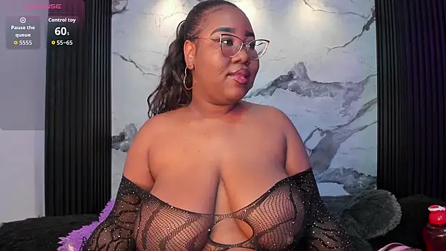 Darnellqueen online show from March 13, 2026, 4:30 am