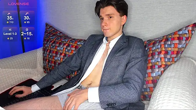 maxboy4 online show from March 1, 2025, 4:37 am