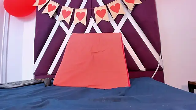 lara murphy online show from February 12, 2026, 9:10 pm