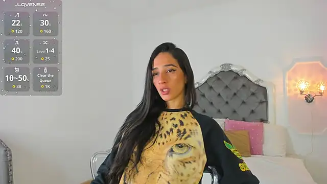 Valentina Ross  online show from June 16, 2026, 11:57 am