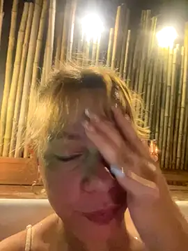 MilfClarett online show from October 3, 2025, 1:35 am