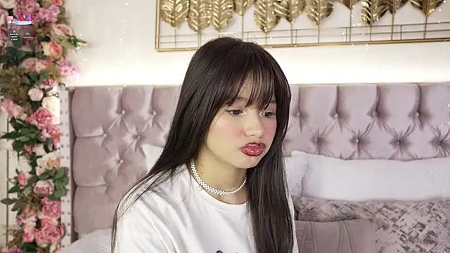 Snapshot of candy_beck chatting on April 13, 2026, 2:22 pm candy beck online show from April 13, 2026, 2:22 pm