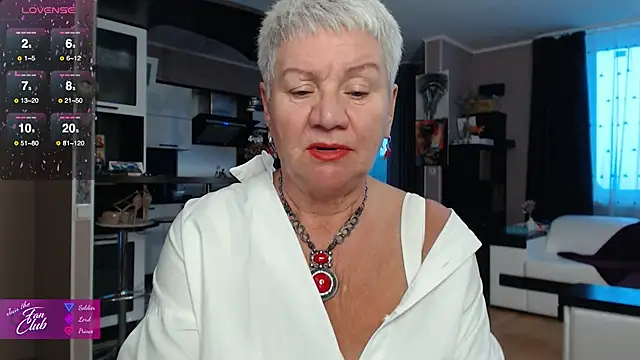 roxana brooks online show from February 2, 2026, 2:05 pm