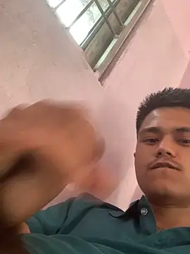 Hullax online show from February 15, 2026, 3:36 am