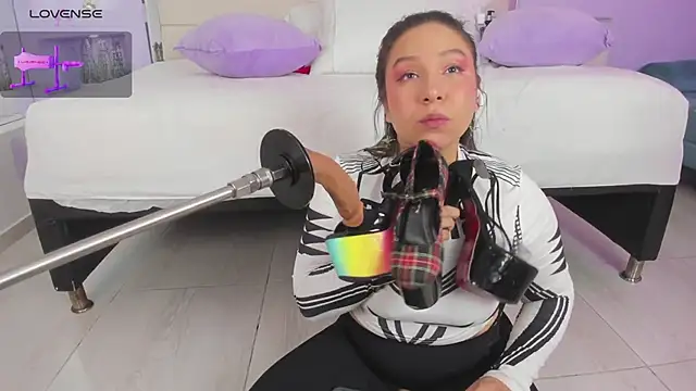 Snapshot of Isabella_Daniell chatting on January 31, 2025, 3:52 am Isabella Daniell online show from January 31, 2025, 3:52 am
