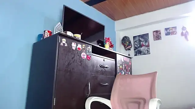 Snapshot of Nasty_019 chatting on October 6, 2025, 9:12 pm Nasty 019 online show from October 6, 2025, 9:12 pm