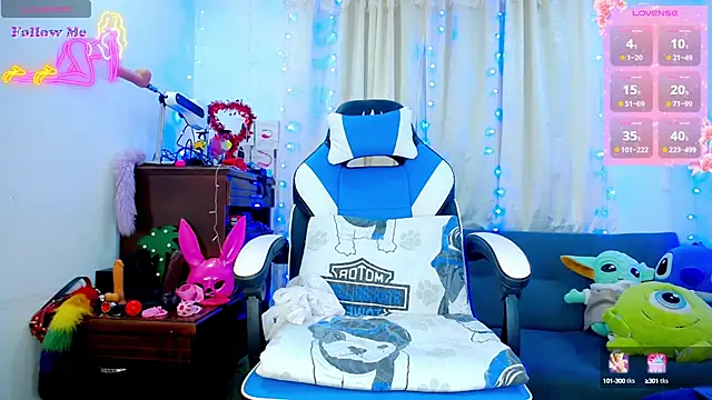 Snapshot of Aleexx___ chatting on September 27, 2025, 11:59 am Aleexx online show from September 27, 2025, 11:59 am