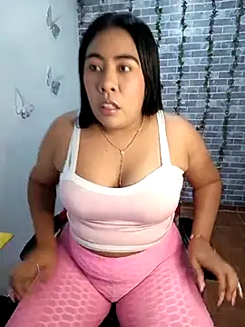 Snapshot of patty_bersh chatting on February 14, 2025, 5:51 am patty bersh online show from February 14, 2025, 5:51 am