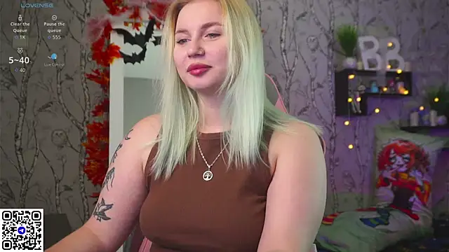 Moon Valkyrie online show from November 2, 2025, 7:11 am